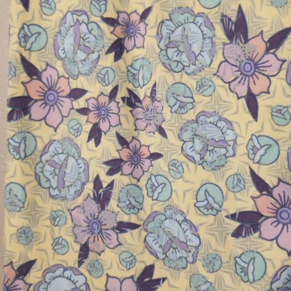 Lularoe leggings - Picture 2 of 2